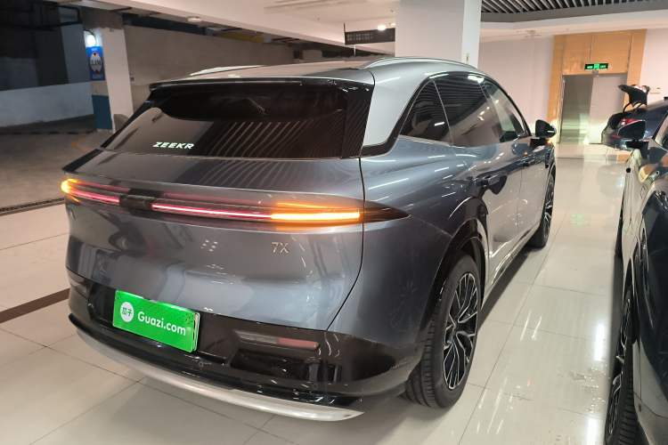 Used Zeekr 7X 2025 100kWh Long-Range All-Wheel Drive Intelligent Driving Version Rear Right 45 Deg