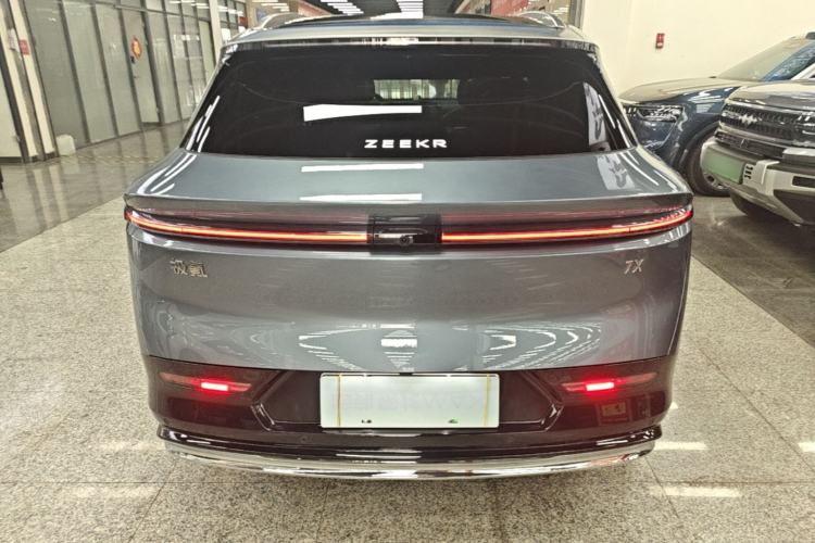Used Zeekr 7X 2025 100kWh Long-Range All-Wheel Drive Intelligent Driving Version Rear
