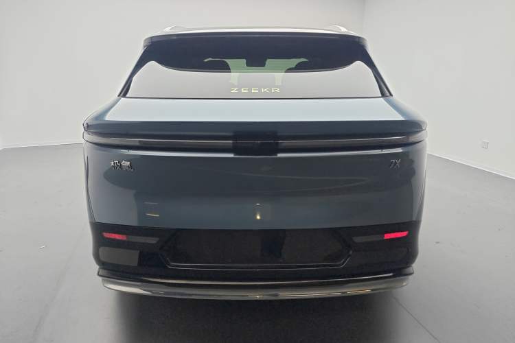 Used Zeekr 7X 2025 100 kWh Long-Range Rear-Wheel Drive with Intelligent Driving Features Rear