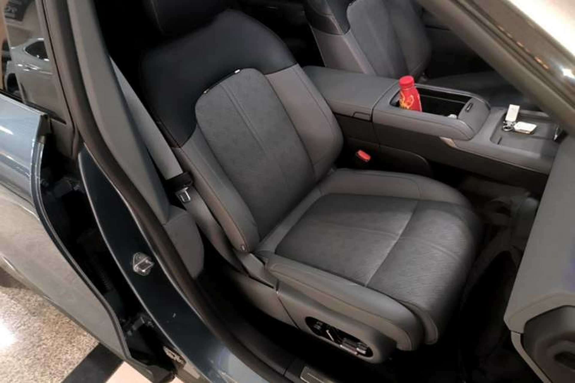 Used Zeekr 7X 2025 100kWh Long-Range All-Wheel Drive Intelligent Driving Version Right Front Seat