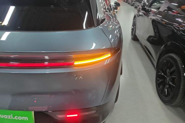 Used Zeekr 7X 2025 75 kWh Rear-Wheel Drive Intelligent Driving Version Right Rear Taillight