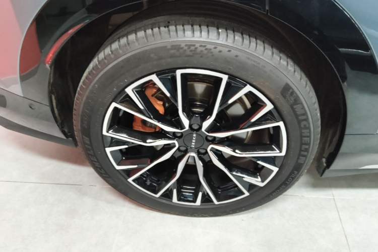 Used Zeekr 7X 2025 75 kWh Rear-Wheel Drive Intelligent Driving Version Right Rear Wheel Hub