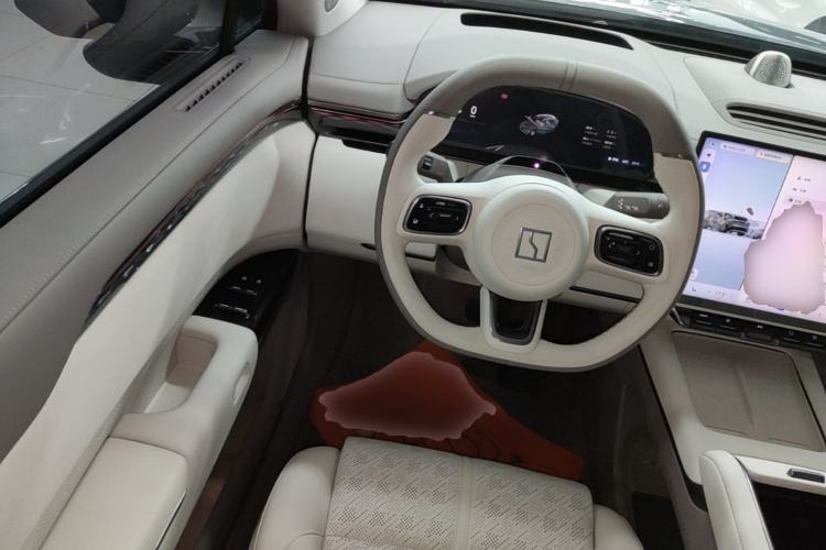 Used Zeekr 7X 2025 100 kWh Long-Range Rear-Wheel Drive with Intelligent Driving Features Steering Wheel