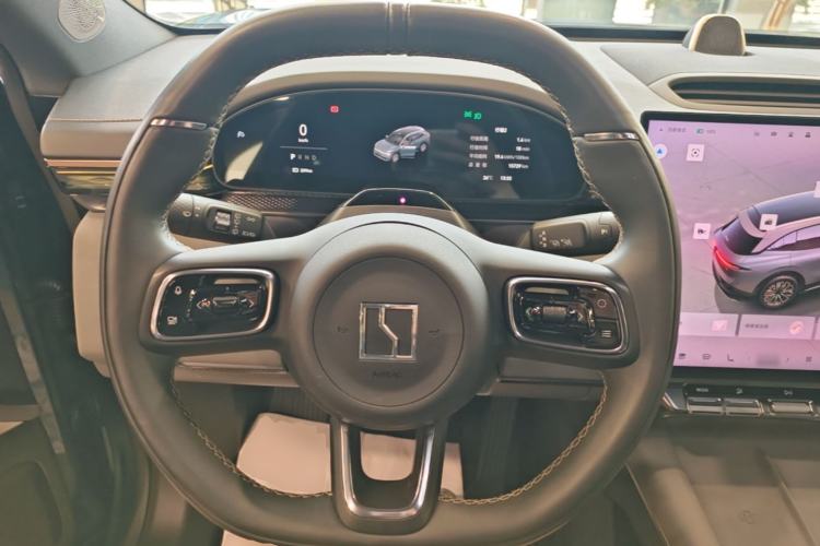 Used Zeekr 7X 2025 75 kWh Rear-Wheel Drive Intelligent Driving Version Steering Wheel