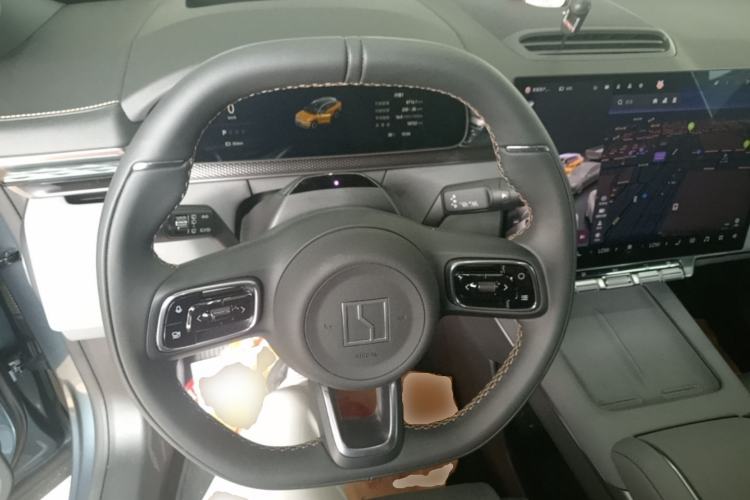 Used Zeekr 7X 2025 100 kWh Long-Range Rear-Wheel Drive with Intelligent Driving Features Steering Wheel
