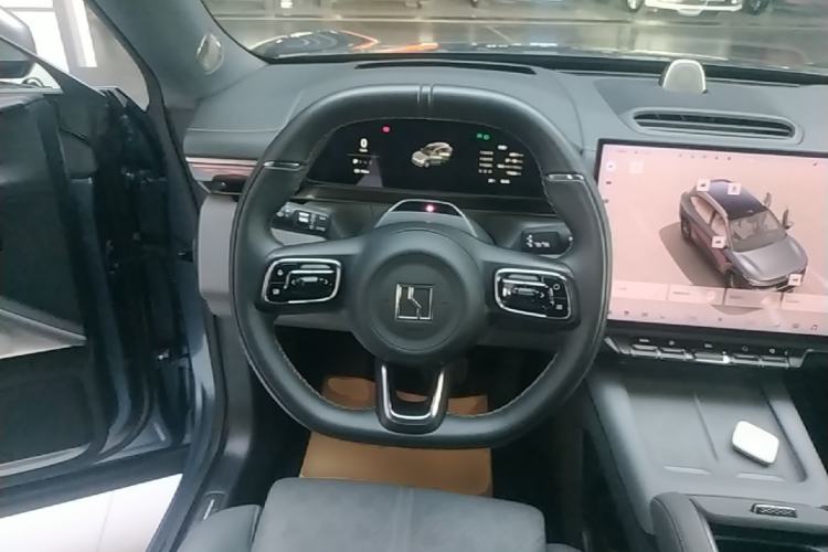 Used Zeekr 7X 2025 75 kWh Rear-Wheel Drive Intelligent Driving Version Steering Wheel