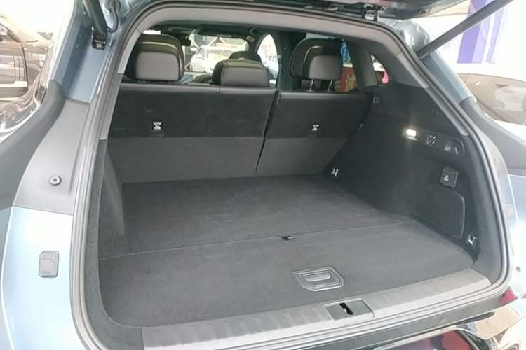 Used Zeekr 7X 2025 100 kWh Long-Range Rear-Wheel Drive with Intelligent Driving Features Trunk