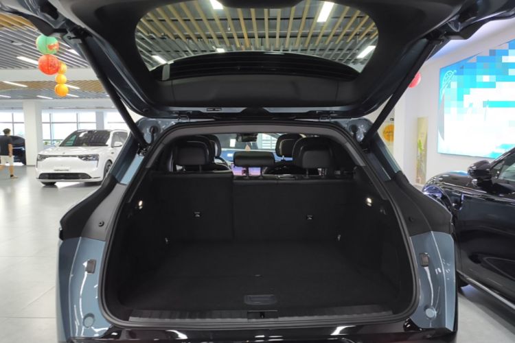 Used Zeekr 7X 2025 75 kWh Rear-Wheel Drive Intelligent Driving Version Trunk