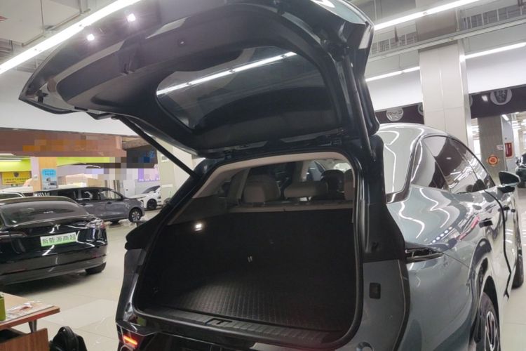 Used Zeekr 7X 2025 100 kWh Long-Range Rear-Wheel Drive with Intelligent Driving Features Trunk
