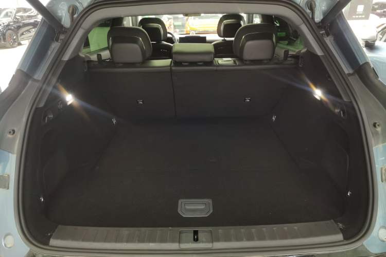 Used Zeekr 7X 2025 75 kWh Rear-Wheel Drive Intelligent Driving Version Trunk