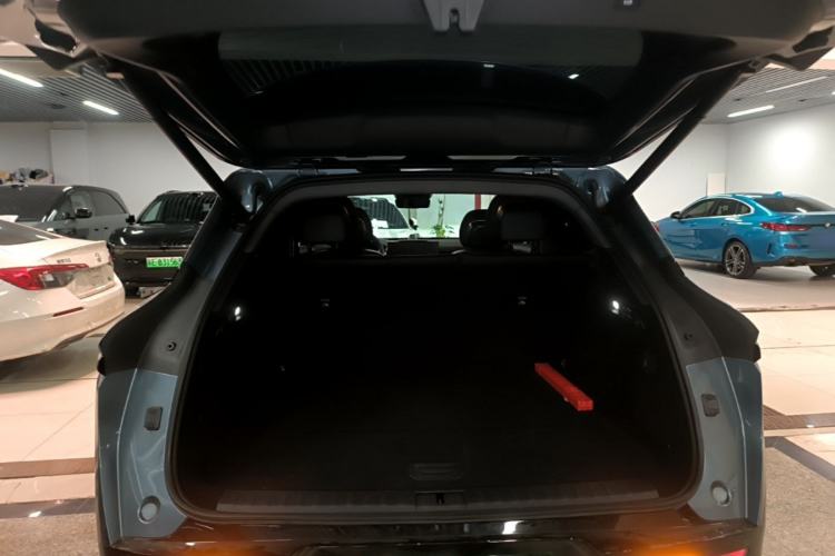 Used Zeekr 7X 2025 100kWh Long-Range All-Wheel Drive Intelligent Driving Version Trunk