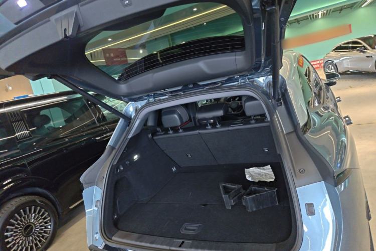 Used Zeekr 7X 2025 100 kWh Long-Range Rear-Wheel Drive with Intelligent Driving Features Trunk