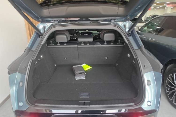 Used Zeekr 7X 2025 75 kWh Rear-Wheel Drive Intelligent Driving Version Trunk