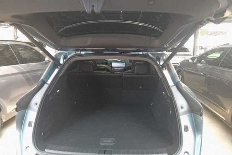Used Zeekr 7X 2025 100 kWh Long-Range Rear-Wheel Drive with Intelligent Driving Features Trunk