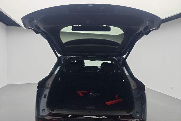 Used Zeekr 7X 2025 100 kWh Long-Range Rear-Wheel Drive with Intelligent Driving Features Trunk