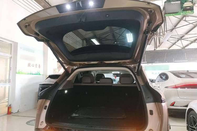 Used Zeekr 7X 2025 75 kWh Rear-Wheel Drive Intelligent Driving Version Trunk