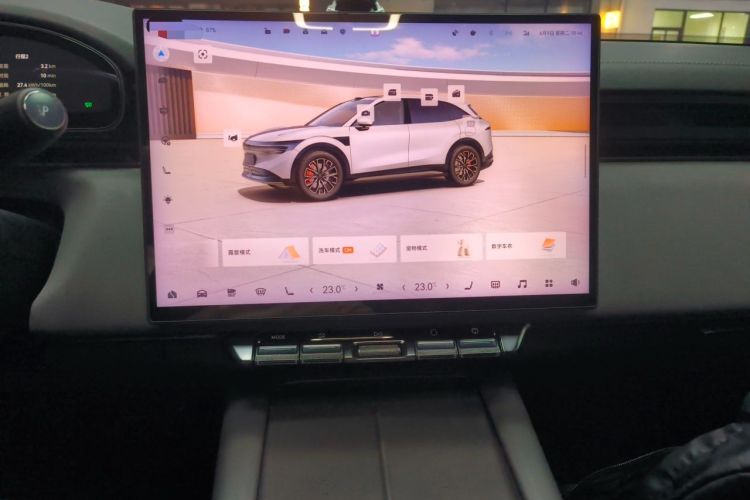 Used Zeekr 7X 2025 75 kWh Rear-Wheel Drive Intelligent Driving Version Audio And AC Panel