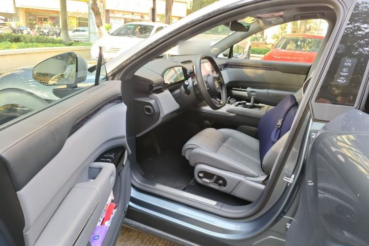 Used Zeekr 7X 2025 100 kWh Long-Range Rear-Wheel Drive with Intelligent Driving Features Driver Seat