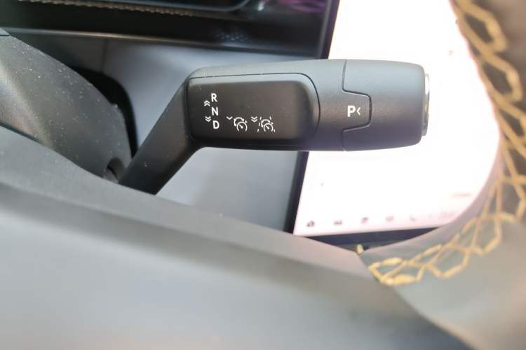 Used Zeekr 7X 2025 100 kWh Long-Range Rear-Wheel Drive with Intelligent Driving Features Gear Lever