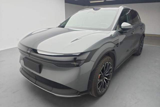 Used Zeekr 7X 2025 100 kWh Long-Range Rear-Wheel Drive with Intelligent Driving Features