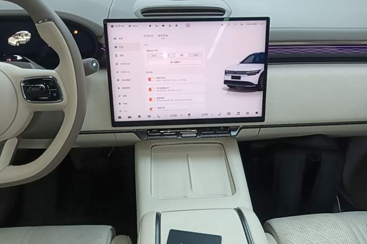 Used Zeekr 7X 2025 100kWh Long-Range All-Wheel Drive Intelligent Driving Version Audio And AC Panel