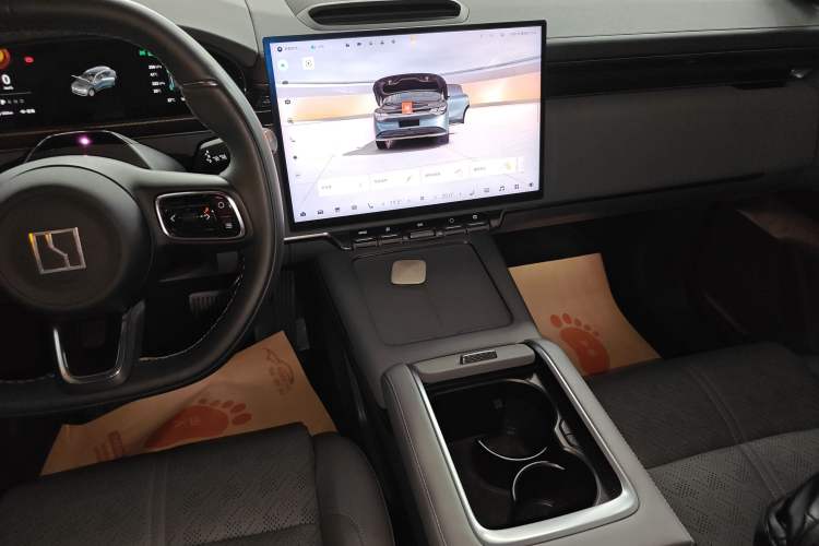 Used Zeekr 7X 2025 100kWh Long-Range All-Wheel Drive Intelligent Driving Version Audio And AC Panel