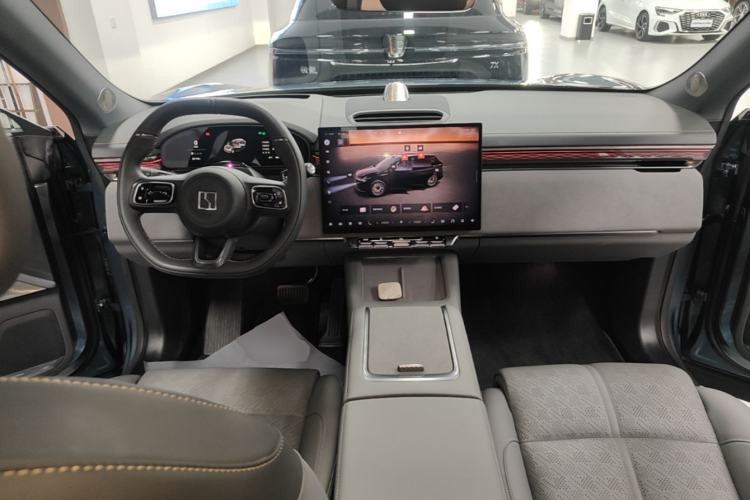 Used Zeekr 7X 2025 75 kWh Rear-Wheel Drive Intelligent Driving Version Center Console