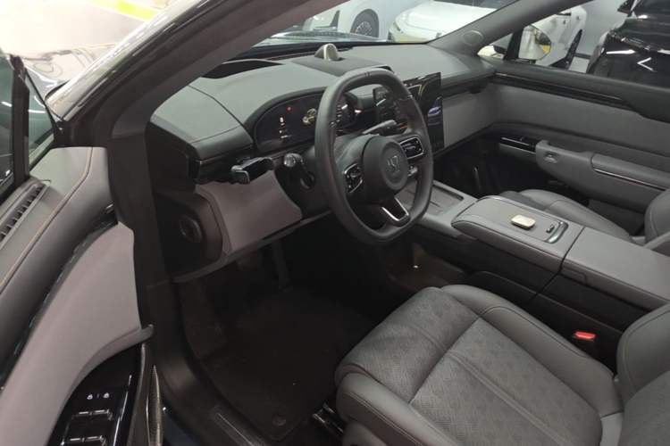 Used Zeekr 7X 2025 75 kWh Rear-Wheel Drive Intelligent Driving Version Driver Seat