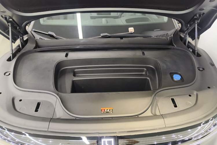 Used Zeekr 7X 2025 100kWh Long-Range All-Wheel Drive Intelligent Driving Version Engine Bay