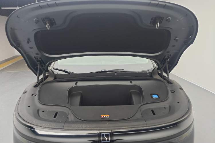 Used Zeekr 7X 2025 100 kWh Long-Range Rear-Wheel Drive with Intelligent Driving Features Engine Bay
