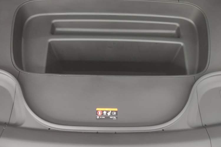 Used Zeekr 7X 2025 100kWh Long-Range All-Wheel Drive Intelligent Driving Version Engine Bay