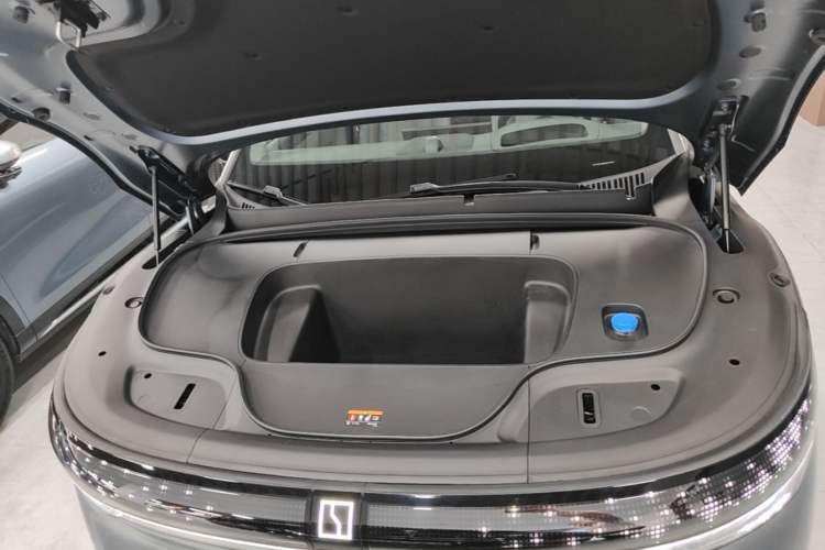 Used Zeekr 7X 2025 75 kWh Rear-Wheel Drive Intelligent Driving Version Engine Bay