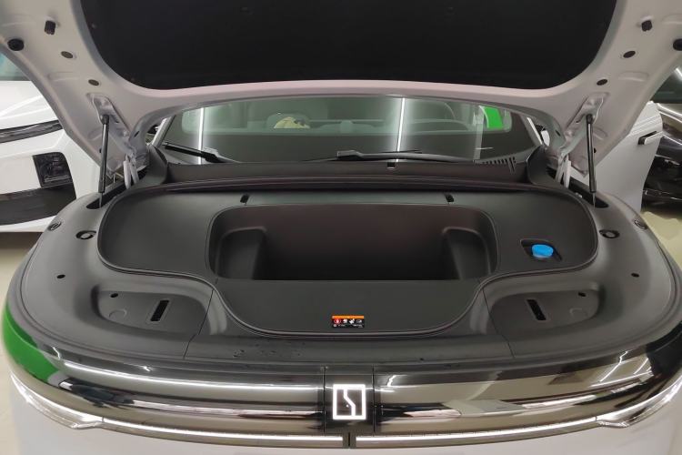 Used Zeekr 7X 2025 100 kWh Long-Range Rear-Wheel Drive with Intelligent Driving Features Engine Bay