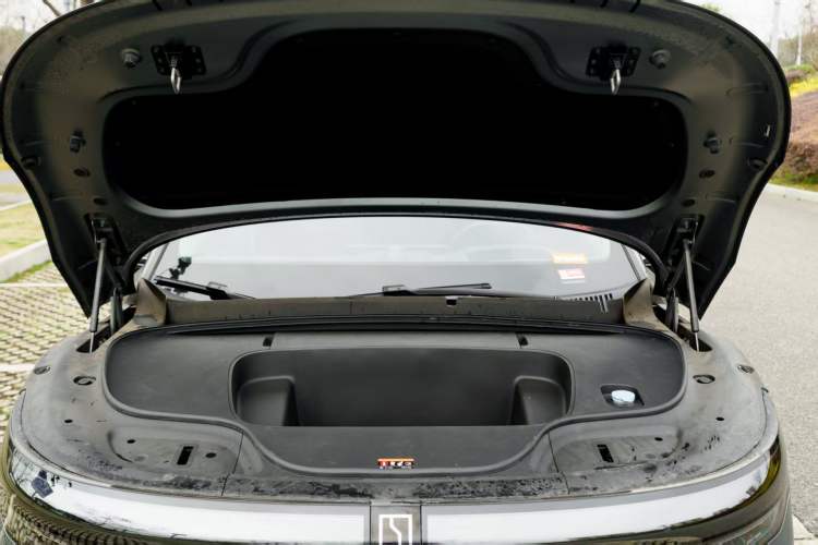 Used Zeekr 7X 2025 100 kWh Long-Range Rear-Wheel Drive with Intelligent Driving Features Engine Bay