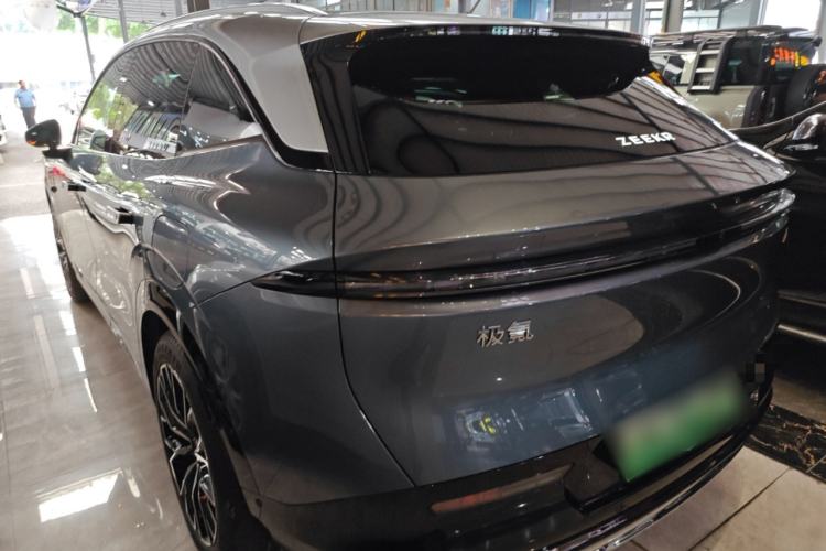 Used Zeekr 7X 2025 100kWh Long-Range All-Wheel Drive Intelligent Driving Version Exterior 2