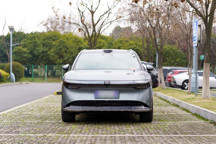 Used Zeekr 7X 2025 100 kWh Long-Range Rear-Wheel Drive with Intelligent Driving Features Exterior 3