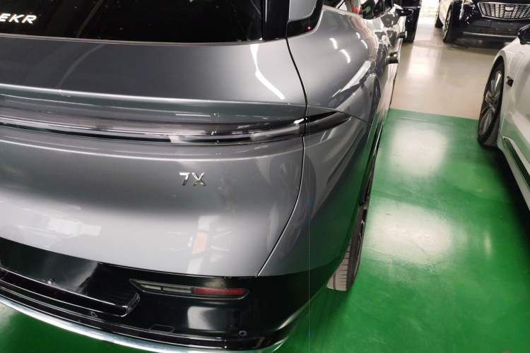 Used Zeekr 7X 2025 75 kWh Rear-Wheel Drive Intelligent Driving Version Exterior 3