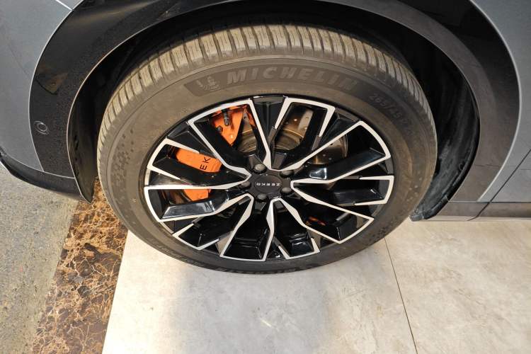 Used Zeekr 7X 2025 100kWh Long-Range All-Wheel Drive Intelligent Driving Version Exterior 4