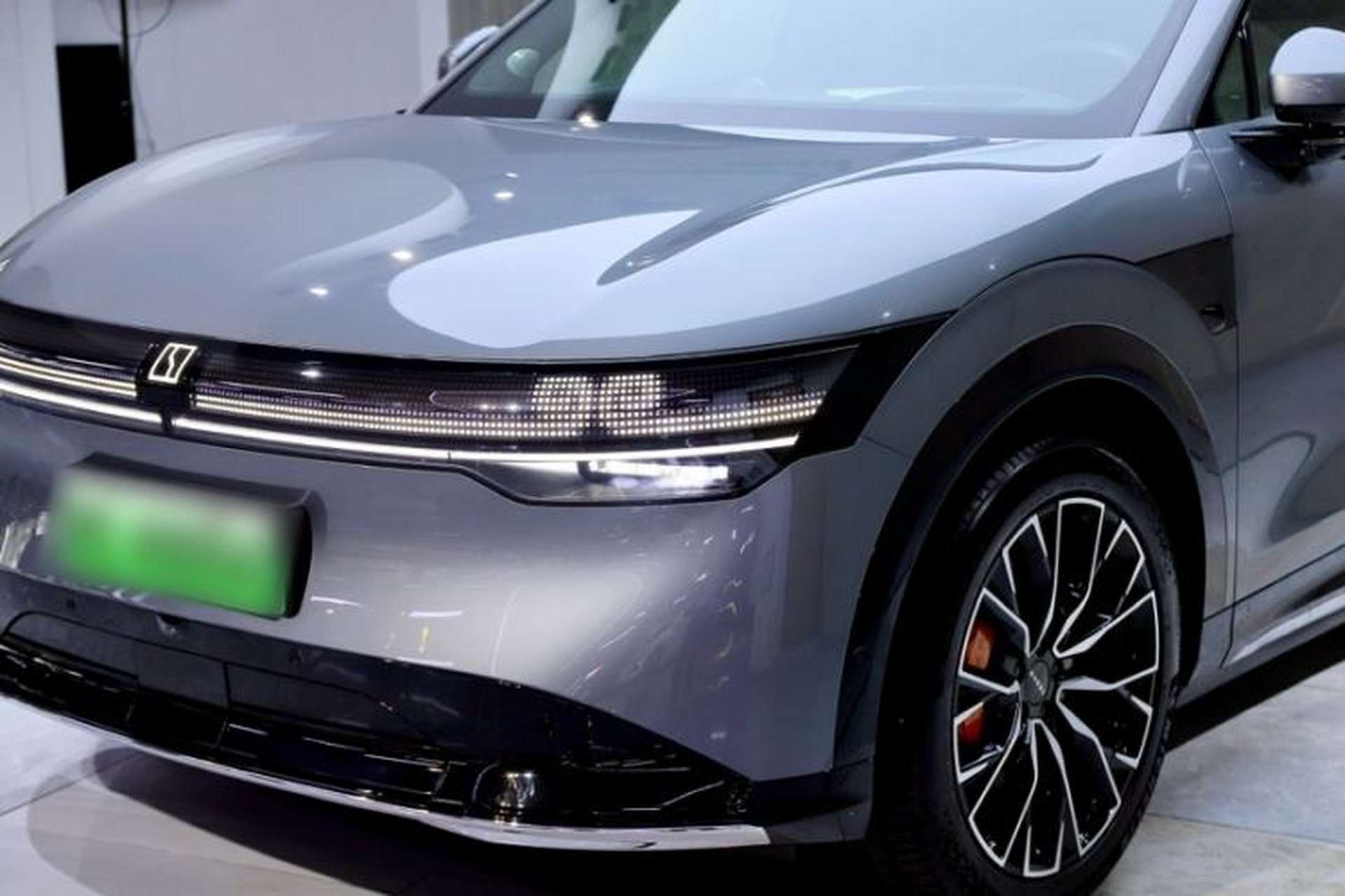 Used Zeekr 7X 2025 100kWh Long-Range All-Wheel Drive Intelligent Driving Version Exterior 4