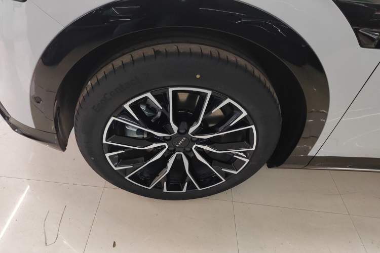 Used Zeekr 7X 2025 100 kWh Long-Range Rear-Wheel Drive with Intelligent Driving Features Exterior 4