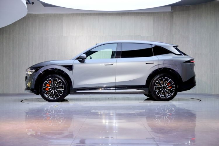 Used Zeekr 7X 2025 100kWh Long-Range All-Wheel Drive Intelligent Driving Version Exterior 6