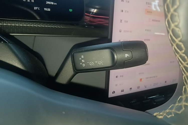 Used Zeekr 7X 2025 100 kWh Long-Range Rear-Wheel Drive with Intelligent Driving Features Gear Lever