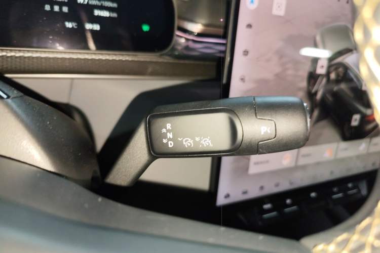 Used Zeekr 7X 2025 75 kWh Rear-Wheel Drive Intelligent Driving Version Gear Lever