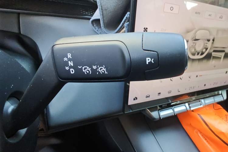 Used Zeekr 7X 2025 75 kWh Rear-Wheel Drive Intelligent Driving Version Gear Lever