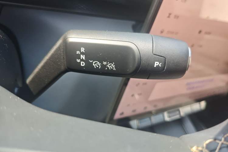 Used Zeekr 7X 2025 75 kWh Rear-Wheel Drive Intelligent Driving Version Gear Lever