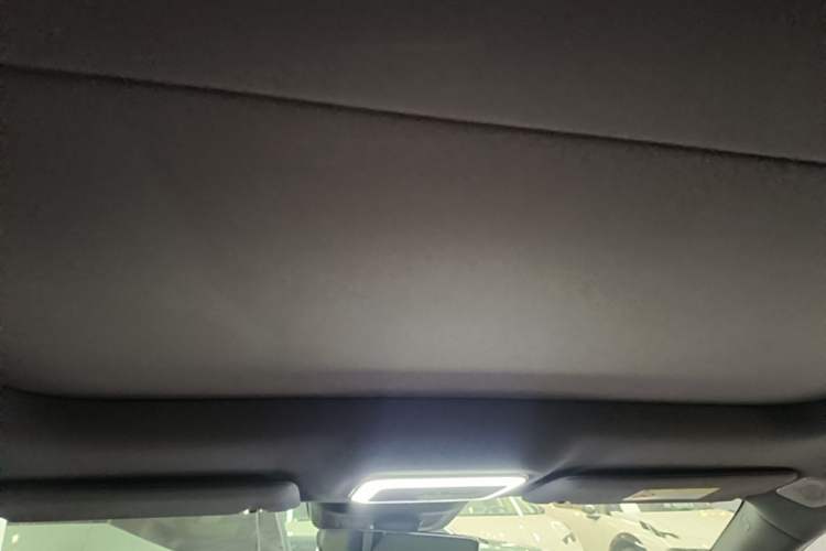 Used Zeekr 7X 2025 100kWh Long-Range All-Wheel Drive Intelligent Driving Version Headliner