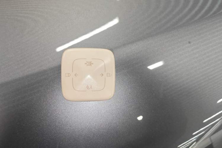 Used Zeekr 7X 2025 100kWh Long-Range All-Wheel Drive Intelligent Driving Version Interior 1