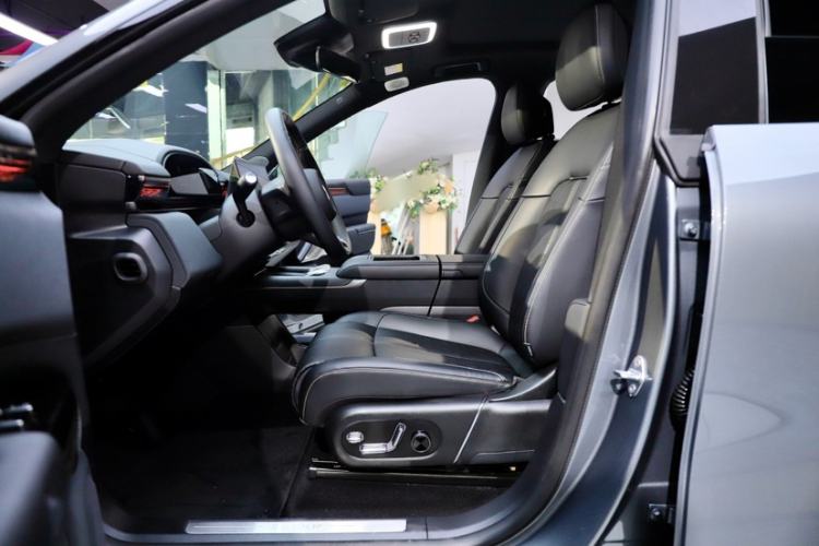 Used Zeekr 7X 2025 100kWh Long-Range All-Wheel Drive Intelligent Driving Version Interior 2