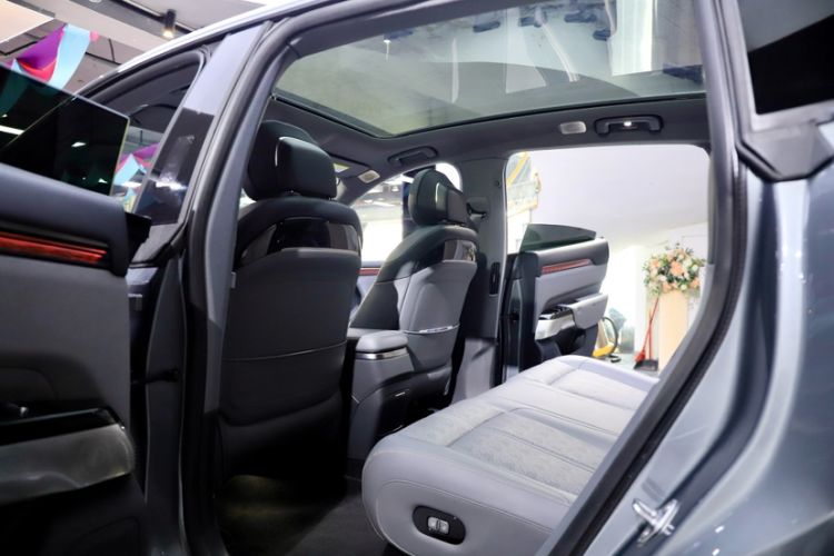 Used Zeekr 7X 2025 100 kWh Long-Range Rear-Wheel Drive with Intelligent Driving Features Interior 7