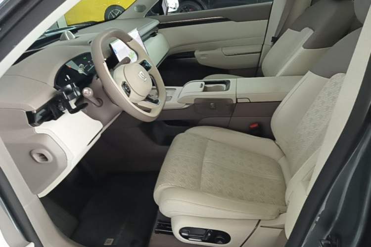 Used Zeekr 7X 2025 75 kWh Rear-Wheel Drive Intelligent Driving Version Left Front Seat